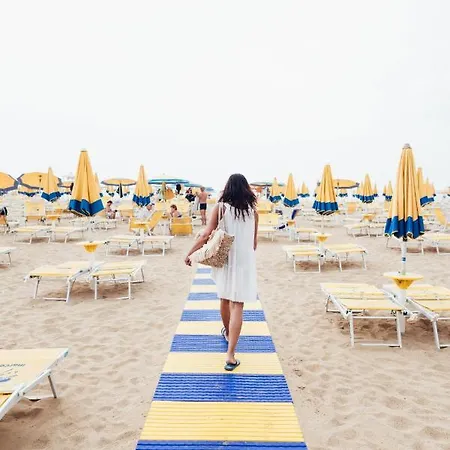 Anima Jesolo - Drago Village, Family Apartments, Beach, Pool & City Center *